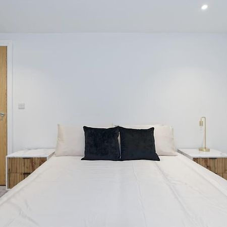 Stylish Beach Front Retreat 2 Bedrooms Herne Bay Exterior photo